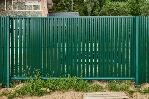 Откатные ворота Стандарт на винтовых сваях